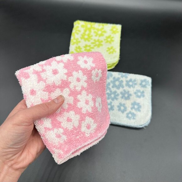 Vintage Washcloths Flower Power Pastel Daisy Floral Bathroom St Marys USA 1970s - Picture 7 of 9